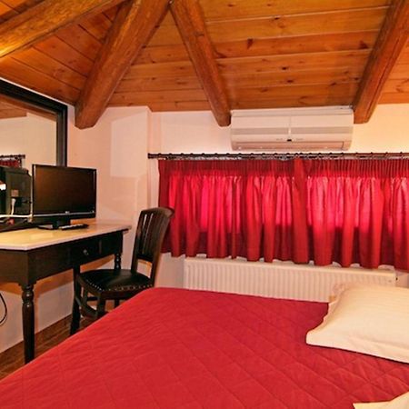 Hotel Varonos Delphi Quarto foto